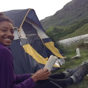 Meet your Posher, Adia